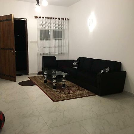 Hotel Ranvil ヌワラ・エリヤ エクステリア 写真