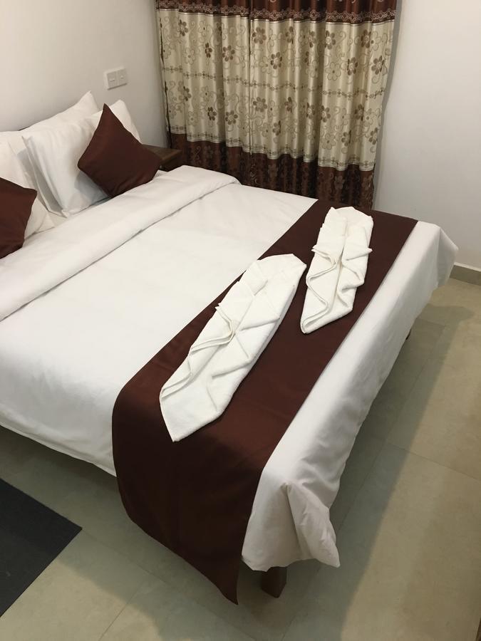 Hotel Ranvil ヌワラ・エリヤ エクステリア 写真