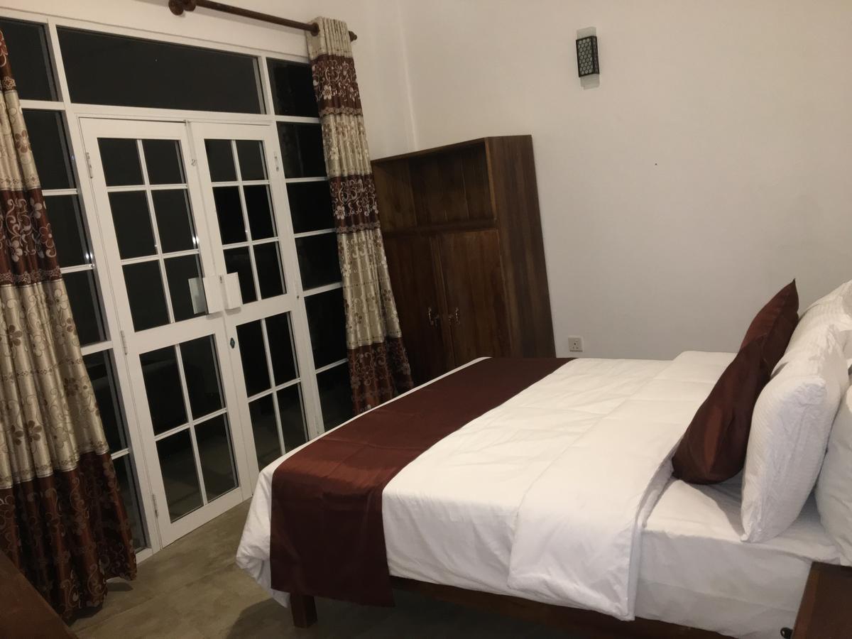 Hotel Ranvil ヌワラ・エリヤ エクステリア 写真