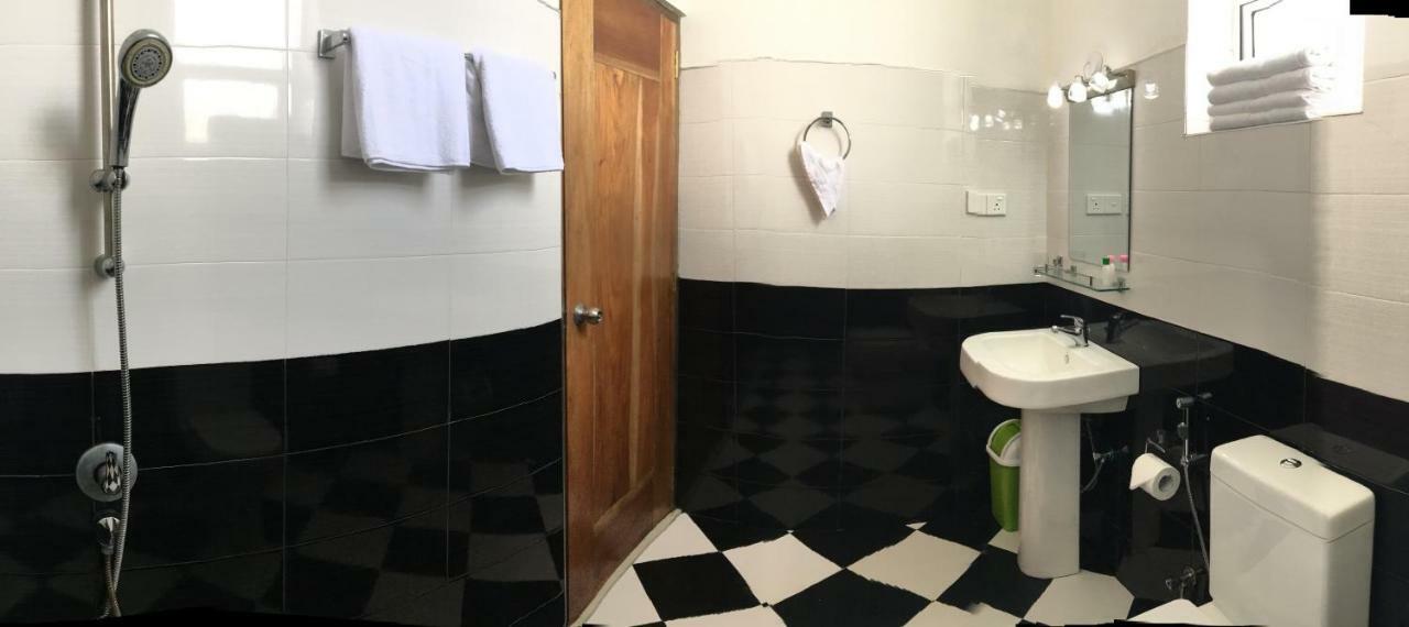 Hotel Ranvil ヌワラ・エリヤ エクステリア 写真