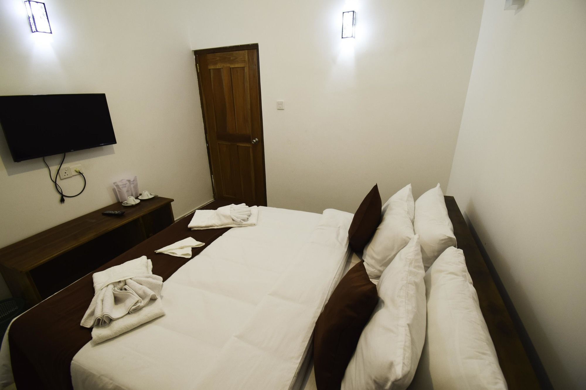 Hotel Ranvil ヌワラ・エリヤ エクステリア 写真
