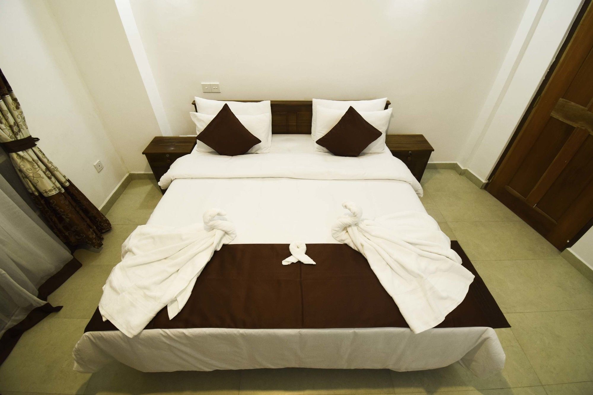 Hotel Ranvil ヌワラ・エリヤ エクステリア 写真